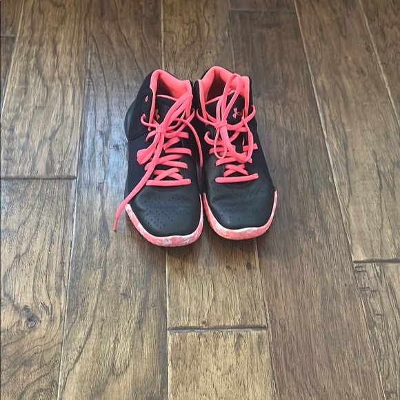 Under Armour Black and Pink Sneakers with Sporty Design - Picture 5 of 5